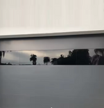 Load image into Gallery viewer, Folding Sectional Garage Door