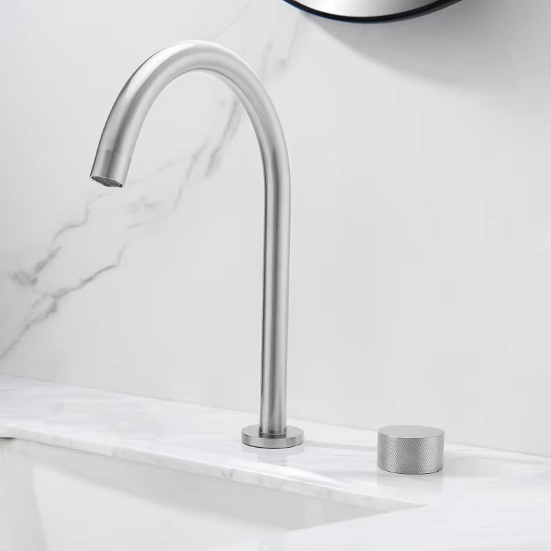 Knob basin mixer