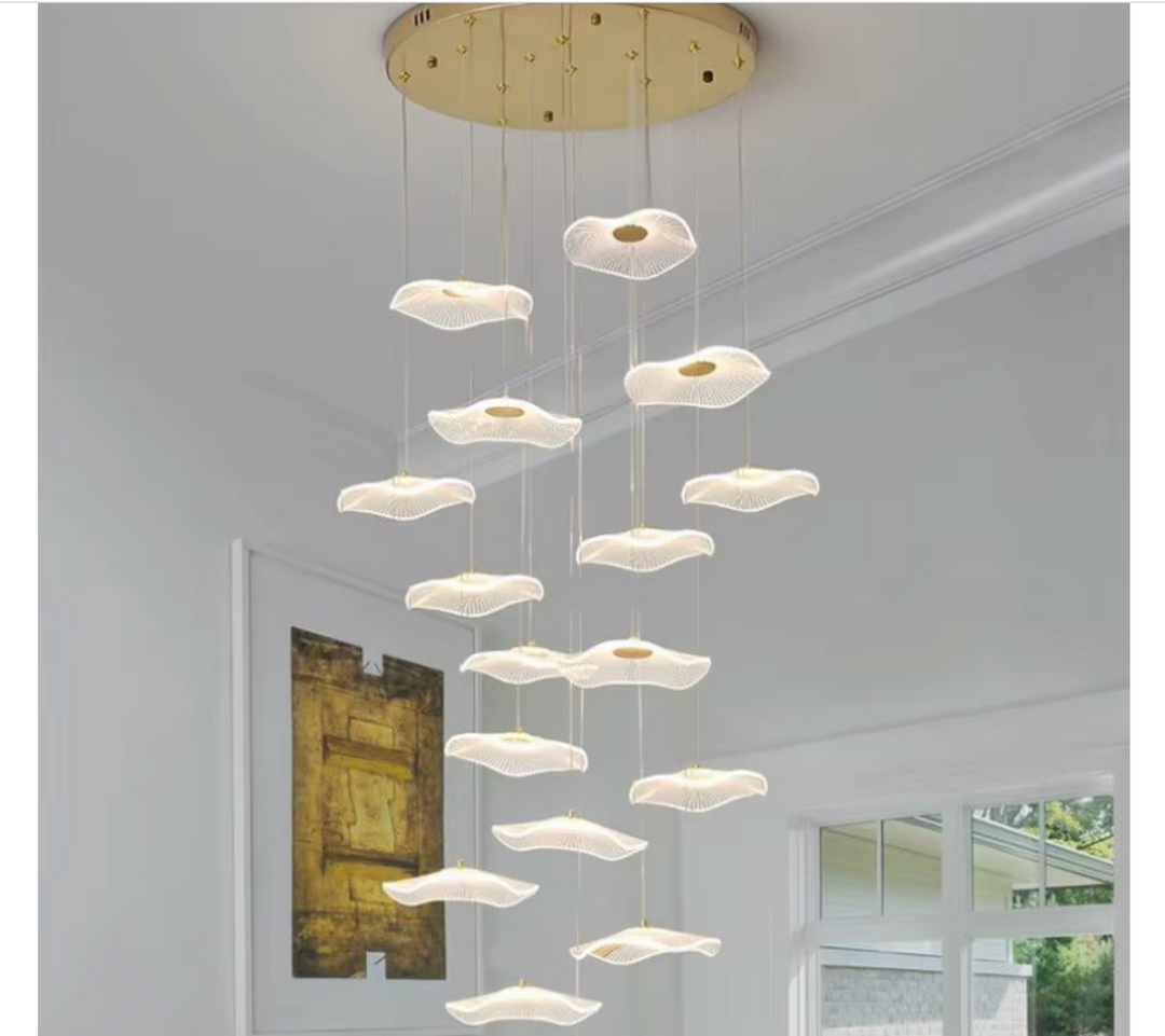 Pendant light for stair