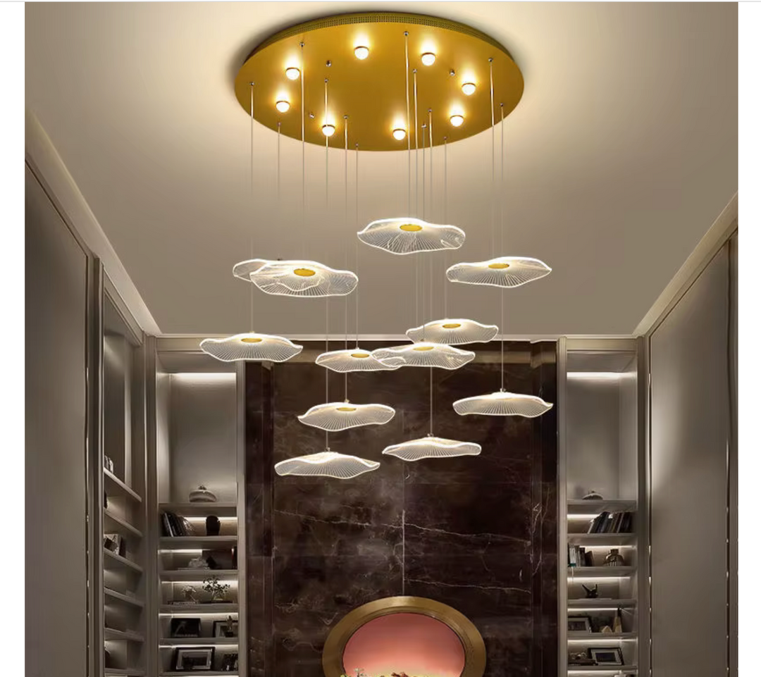Pendant light for stair